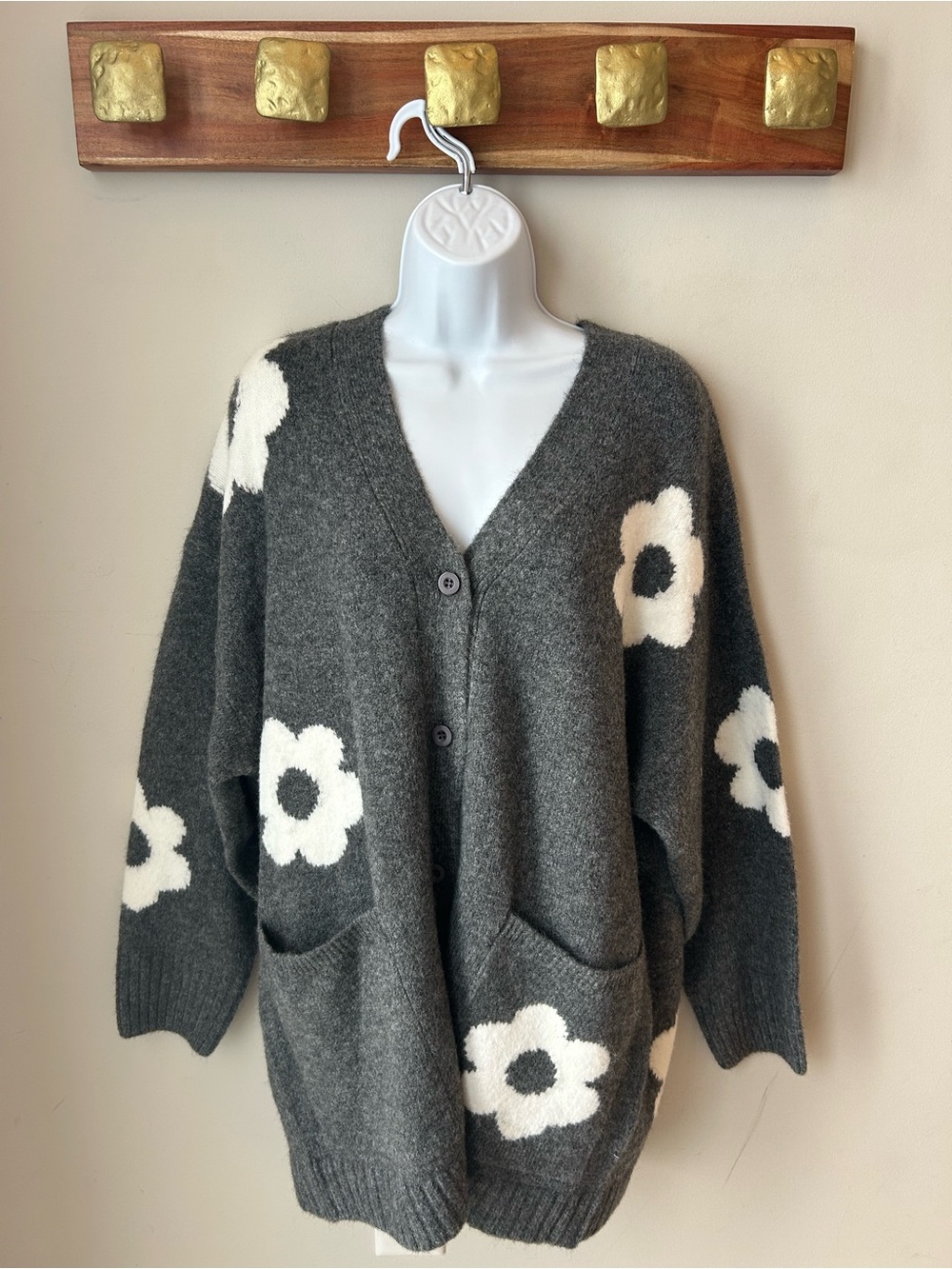 Smash + Tess Cardigan M/L Grey Floral Cozy Oversized Wool Blend NWT